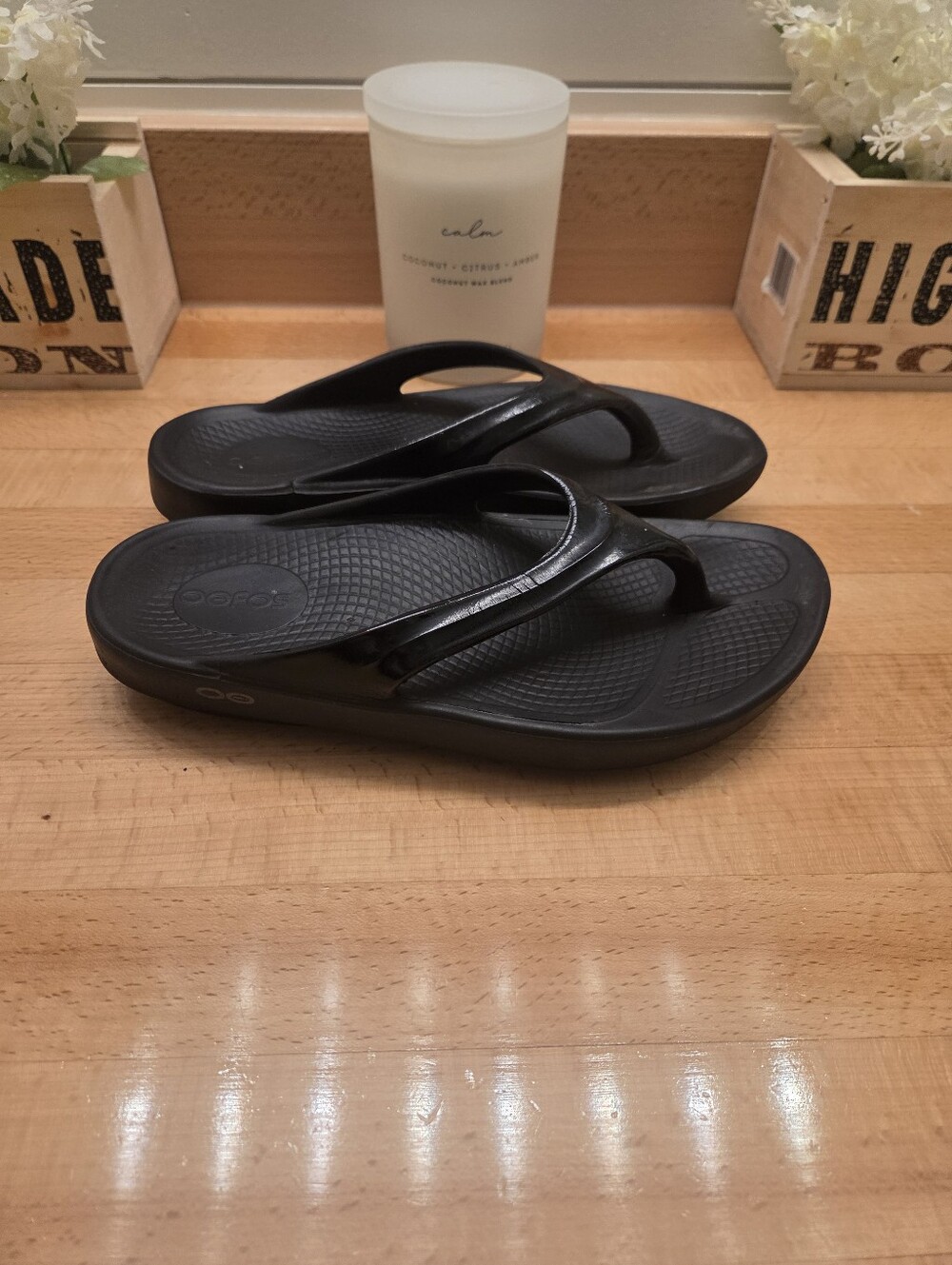 OOFOS Women's OOlala Recovery Sandals Black Size 7